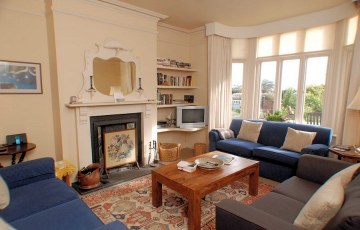 Thalassa is Just minutes from the beach and also has a Summer House.
